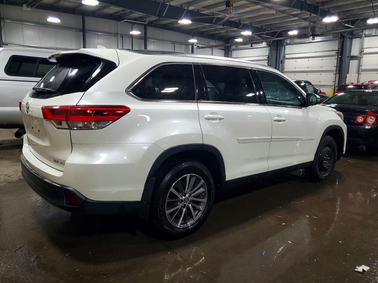 2019 Toyota Highlander Xle - zdjęcie 3