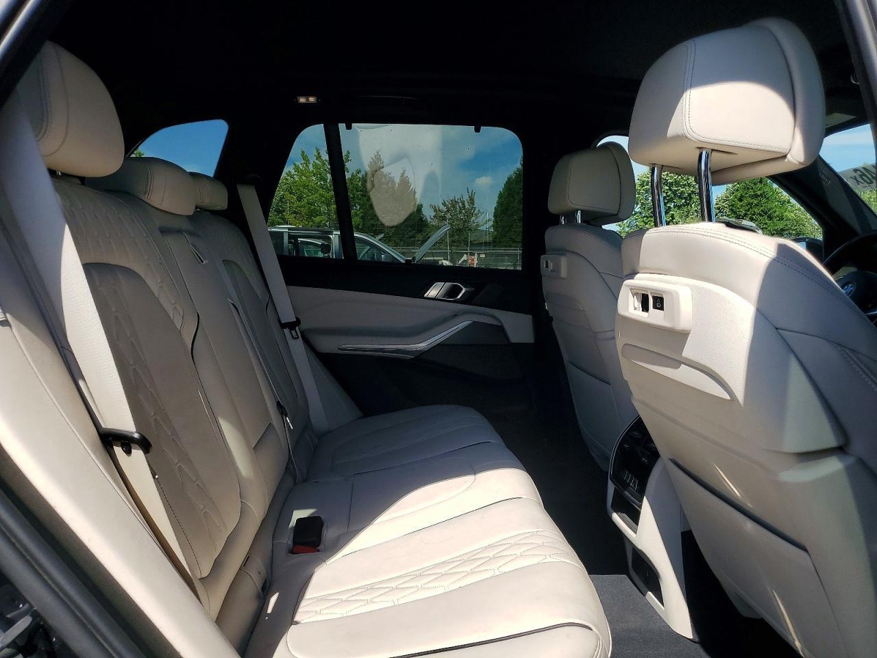 2023 BMW X5 xDrive40I - zdjęcie 11