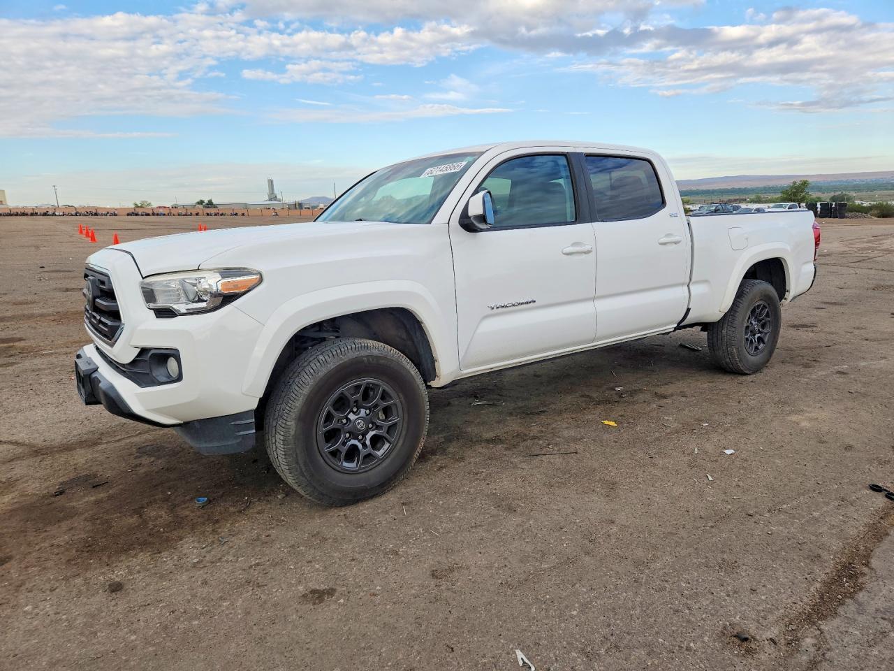 2018 Toyota Tacoma Sr5 V6 - zdjęcie główne