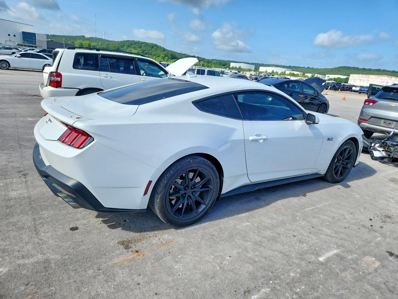 2025 Ford Mustang Gt - zdjęcie 3