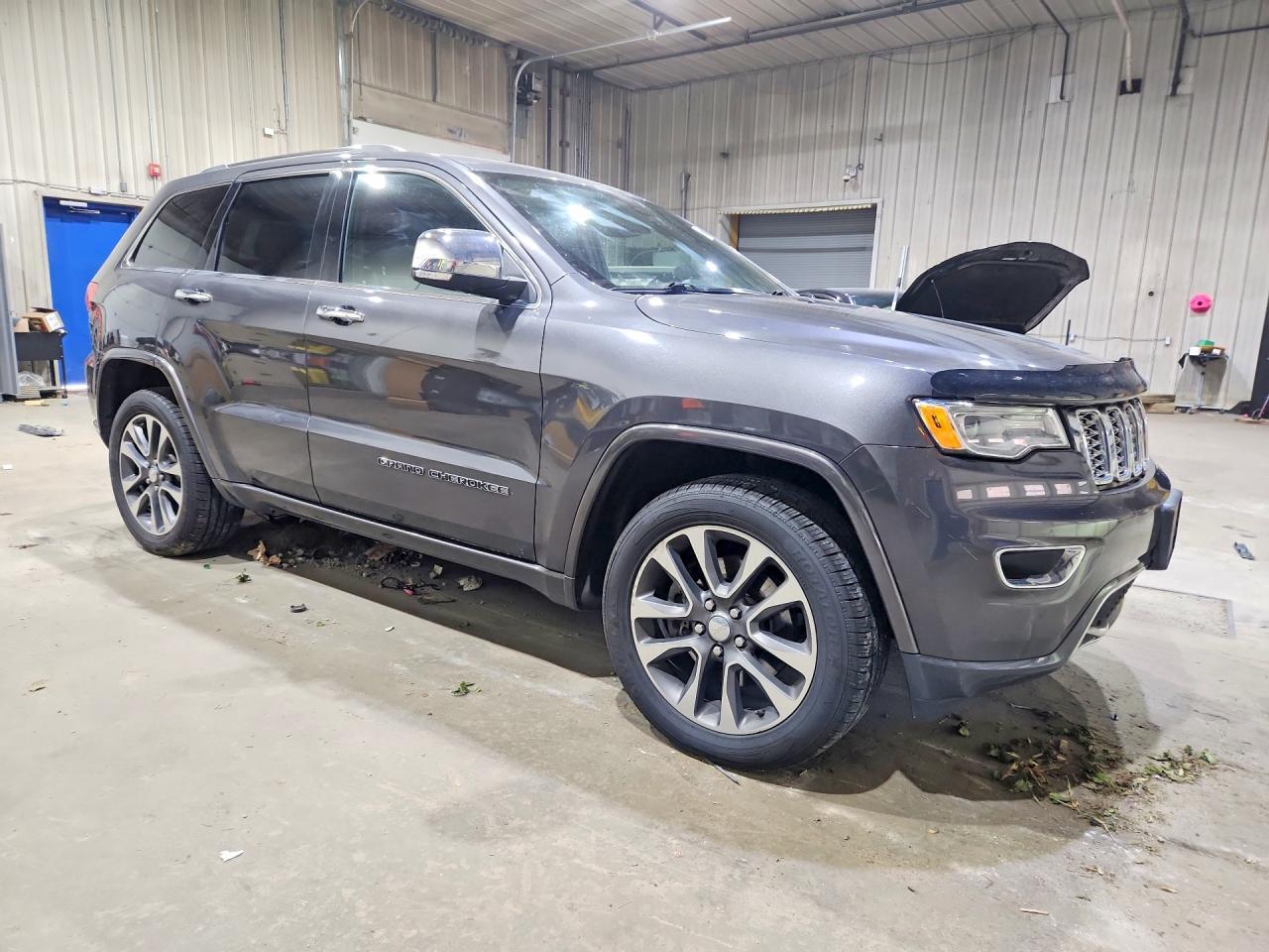 2017 Jeep Grand Cherokee Overland - zdjęcie 4