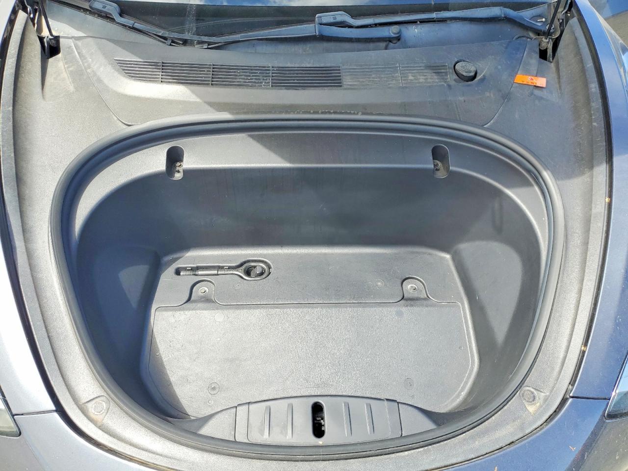 2020 Tesla Model 3 - zdjęcie 11