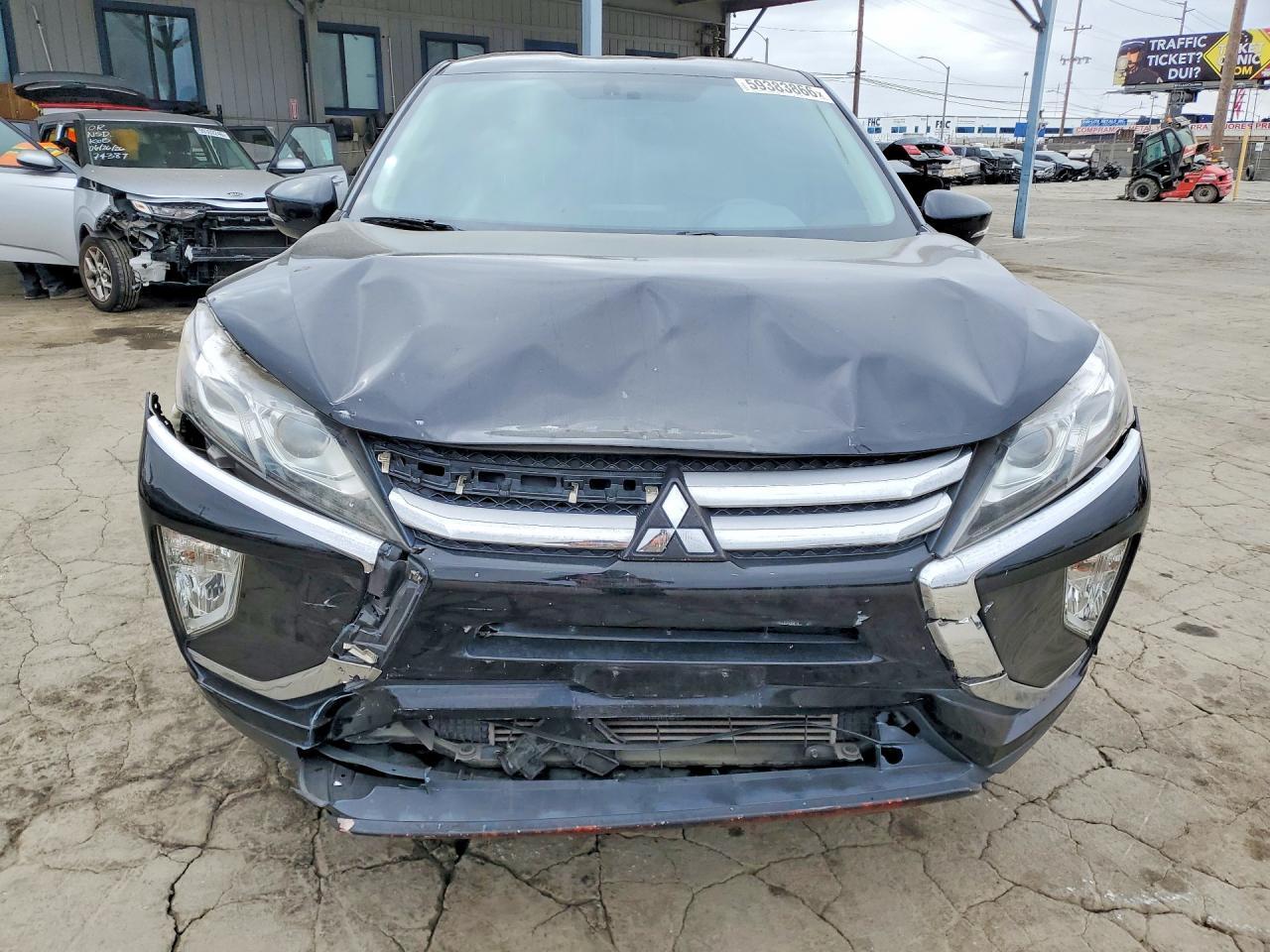 2018 Mitsubishi Eclipse Cross Se - zdjęcie 5