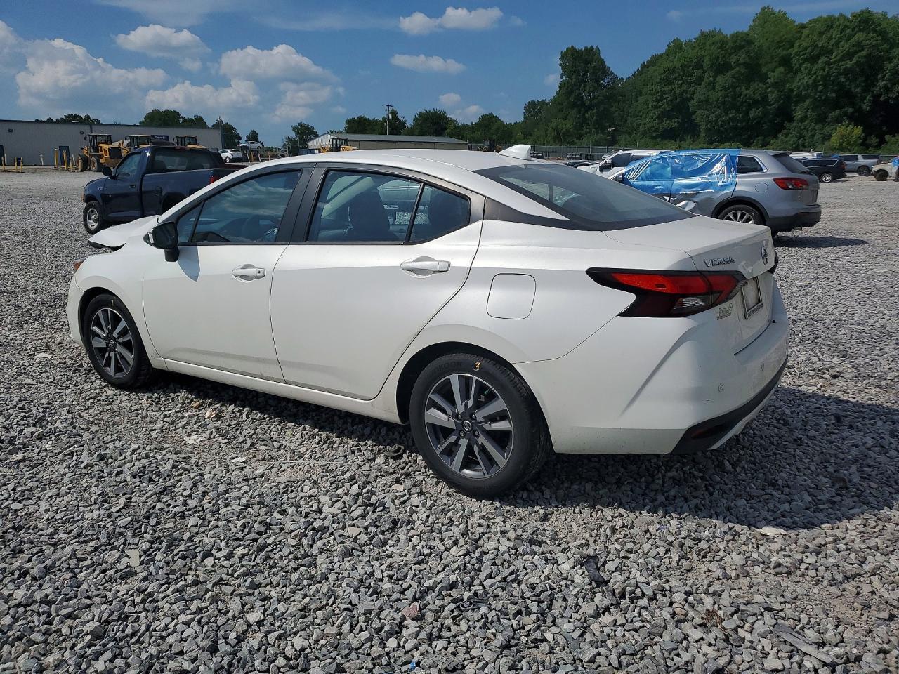 2020 Nissan Versa Sv - zdjęcie 2
