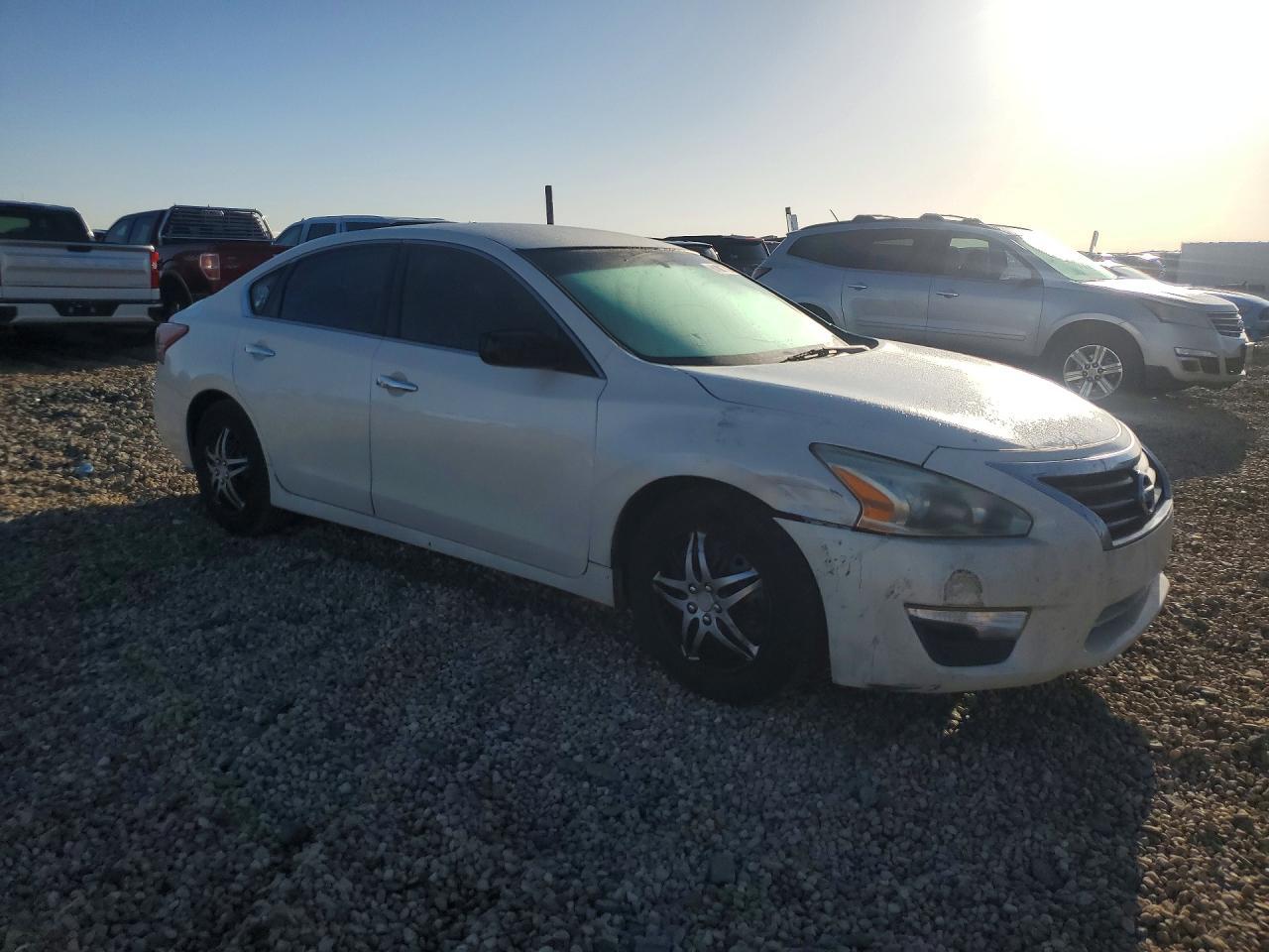 2013 Nissan Altima 2.5 - zdjęcie 4