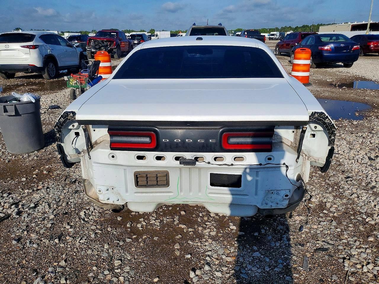 2015 Dodge Challenger Sxt - zdjęcie 6
