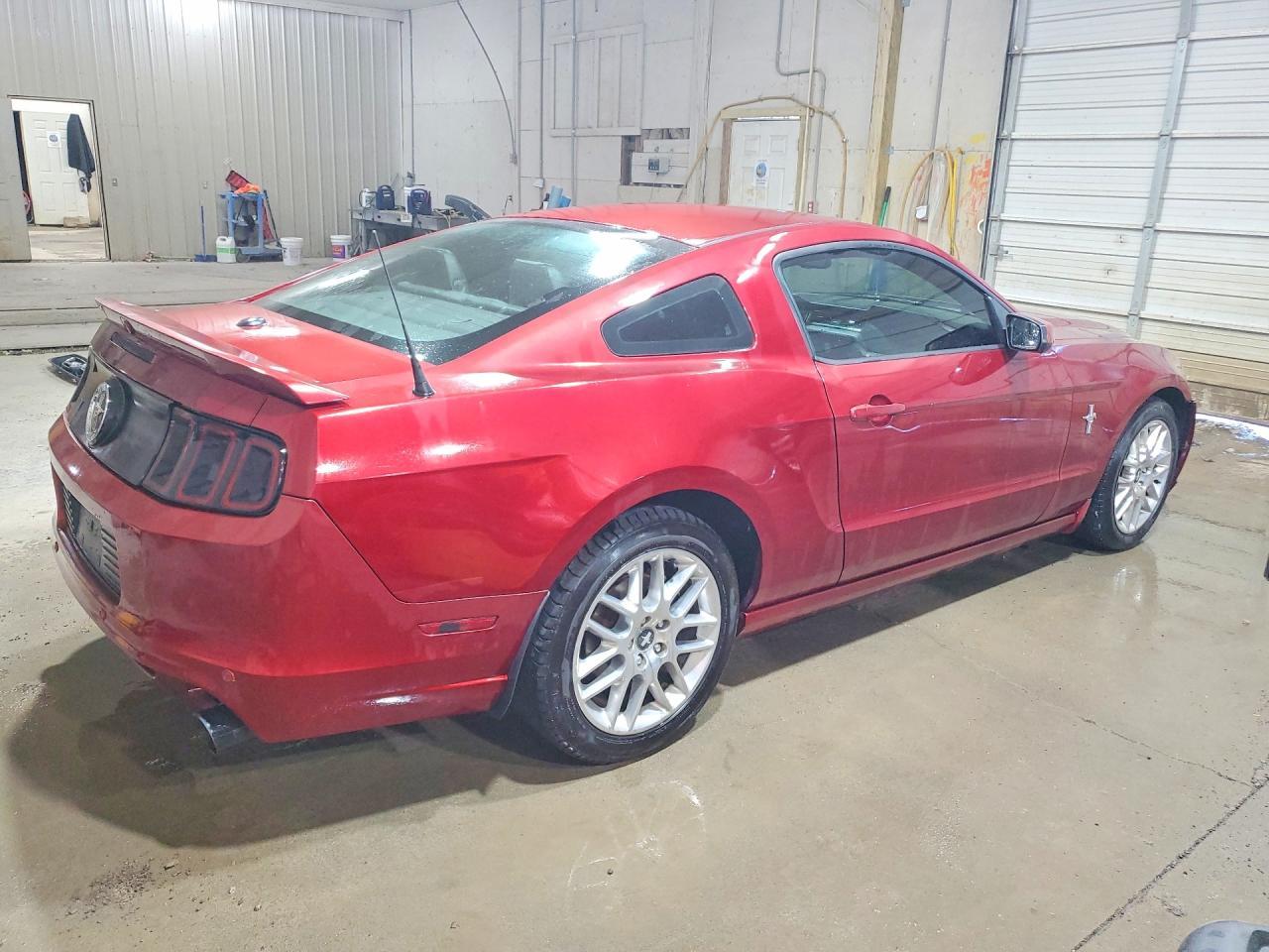 2014 Ford Mustang - zdjęcie 3