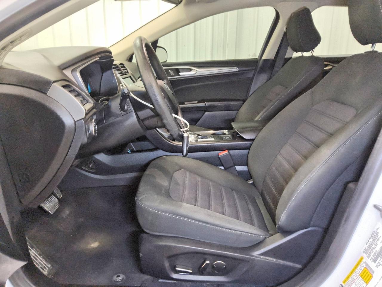 2020 Ford Fusion Se - zdjęcie 7