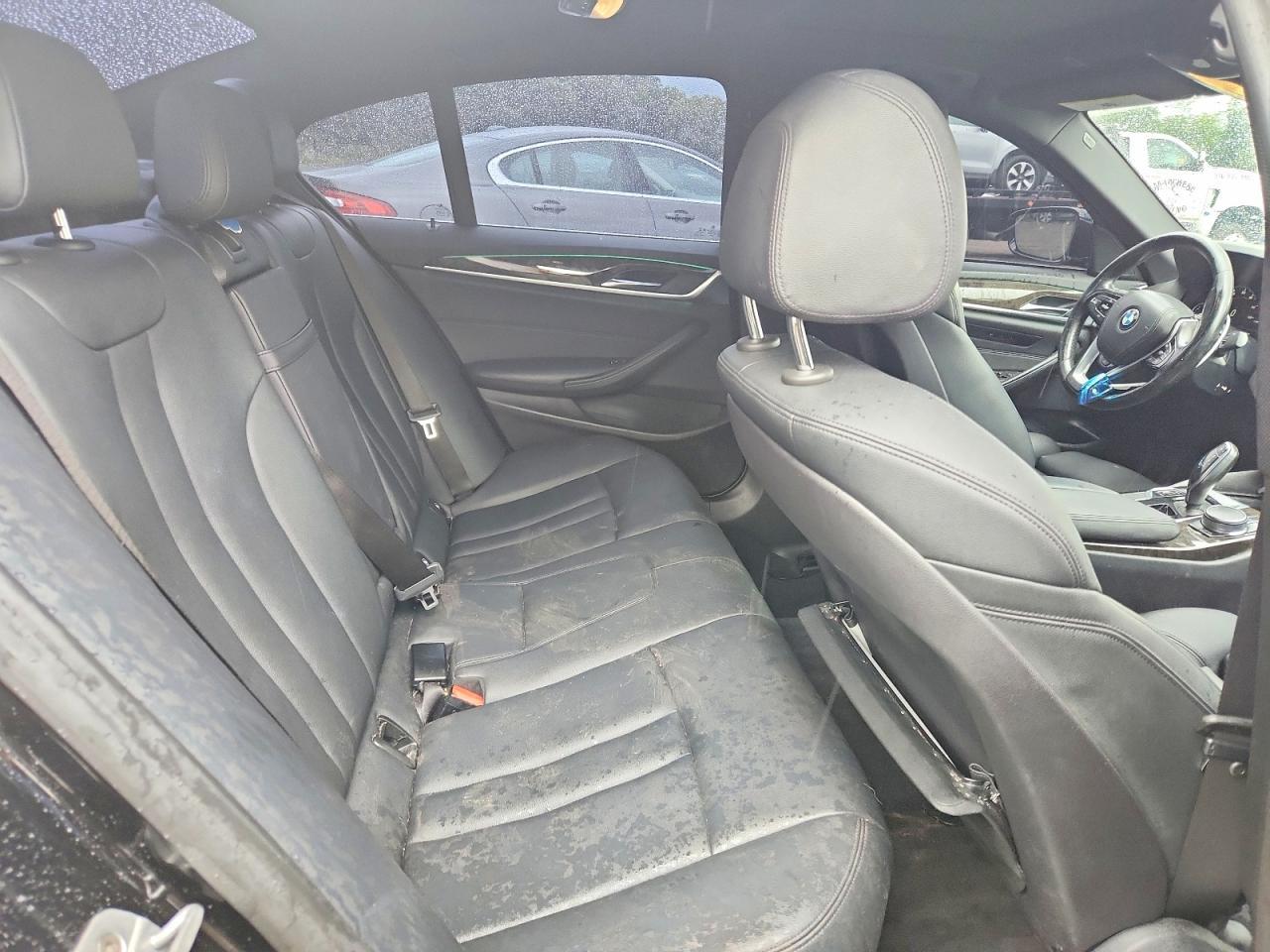 2018 BMW Seria 5 530i - zdjęcie 10