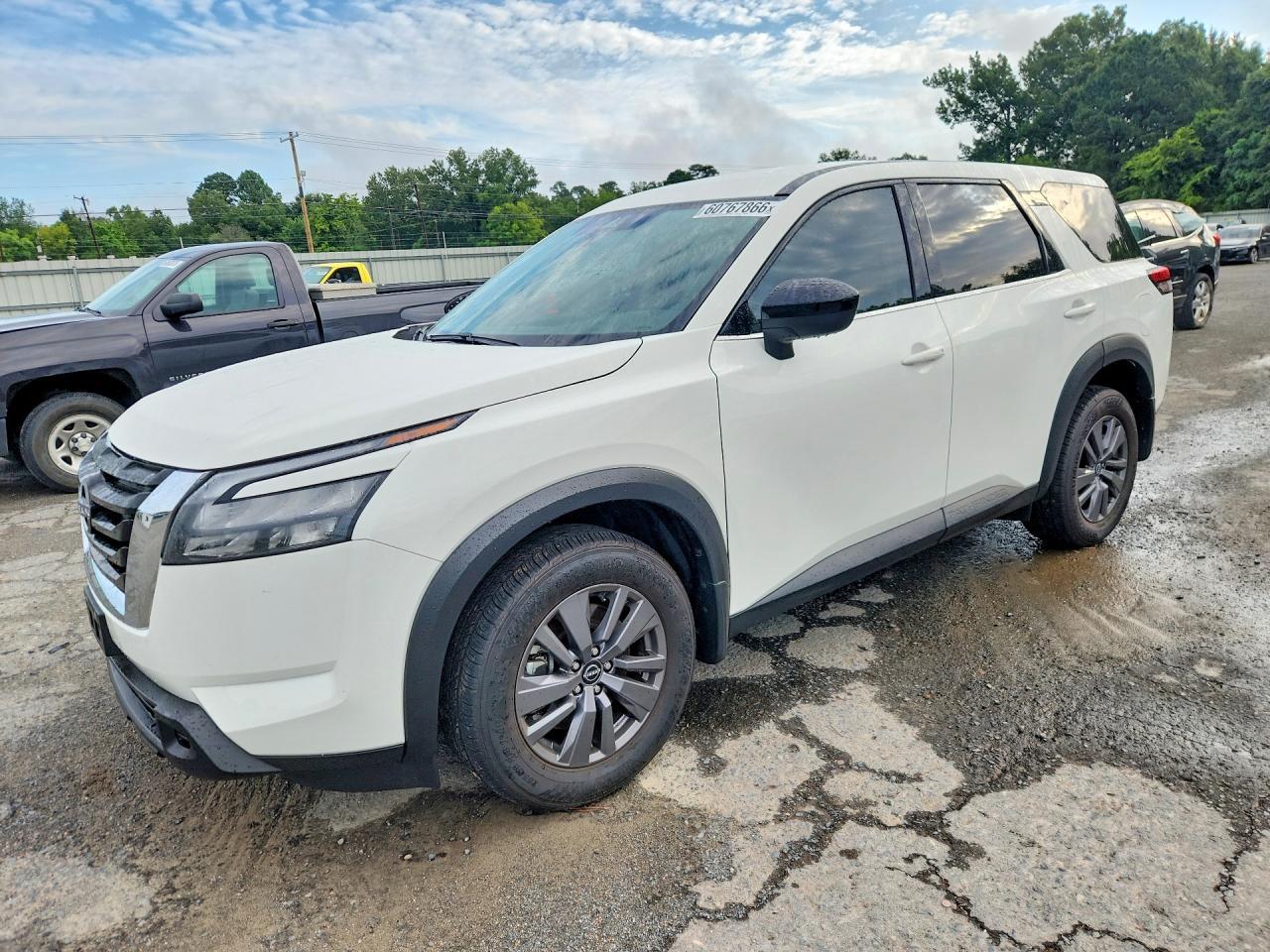 2025 Nissan Pathfinder S - zdjęcie główne