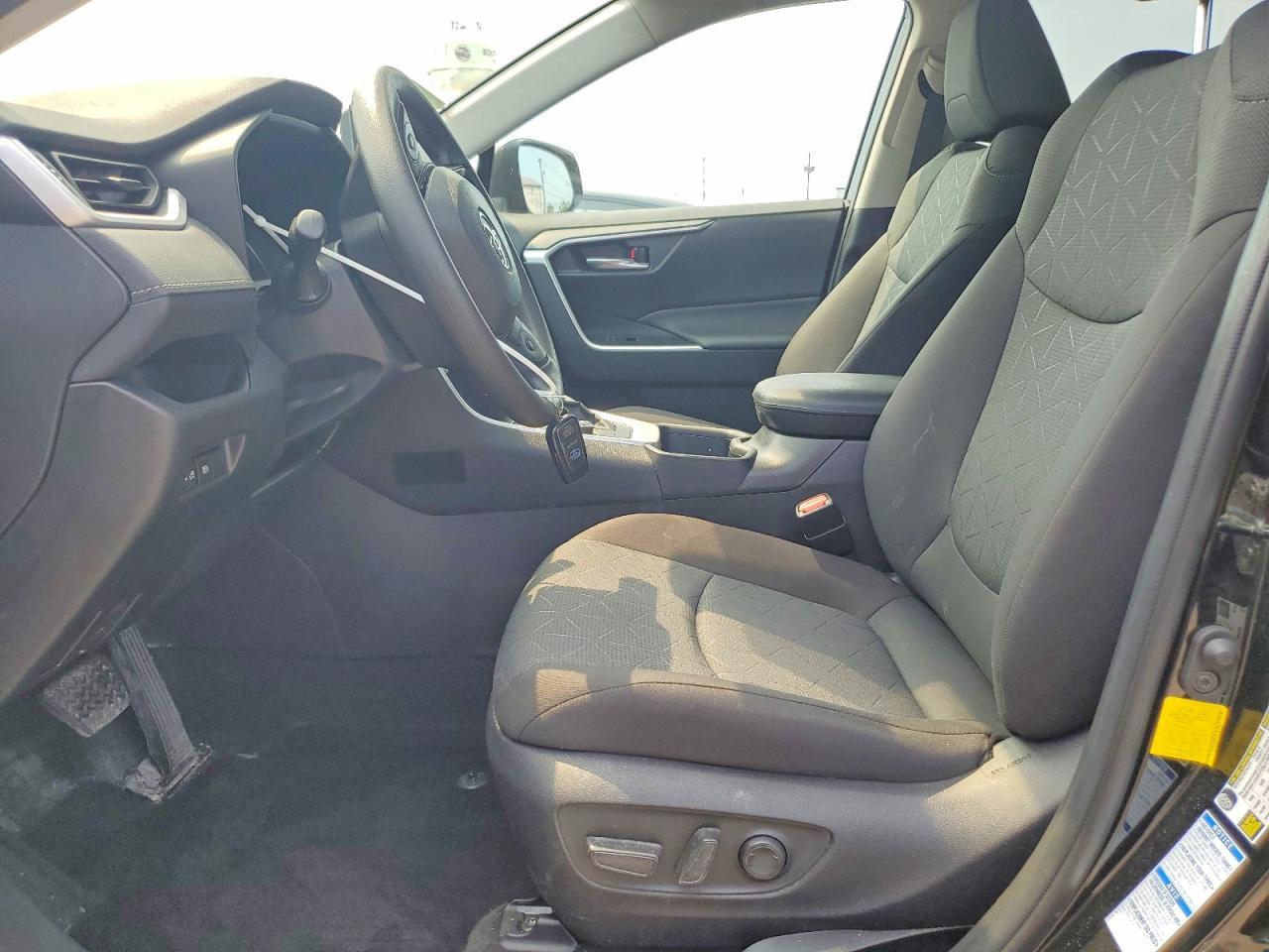 2022 Toyota Rav4 Xle - zdjęcie 7