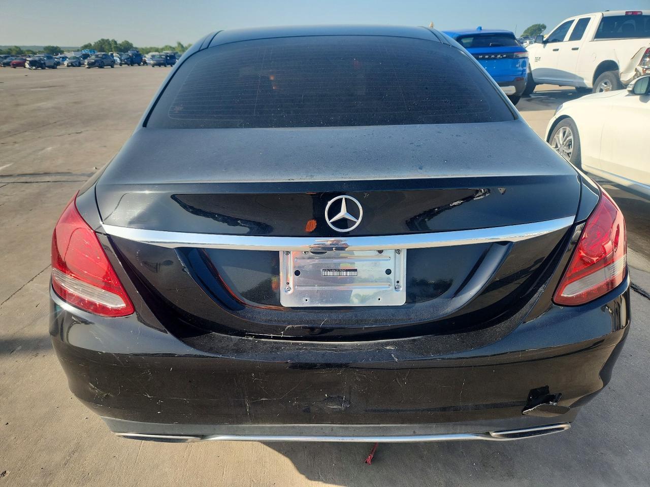 2017 Mercedes-Benz C 300 - zdjęcie 6