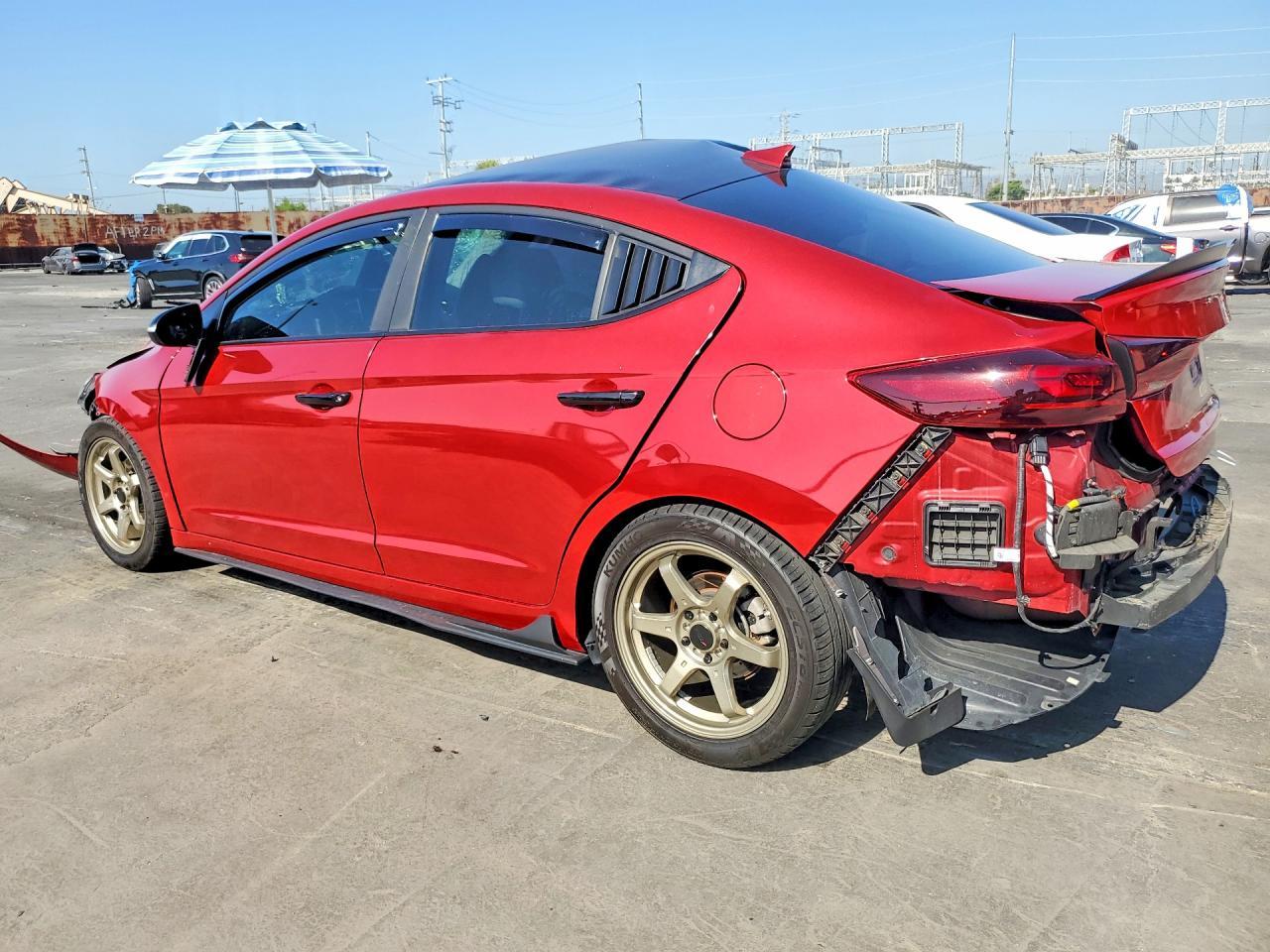 2017 Hyundai Elantra Limited - zdjęcie 2