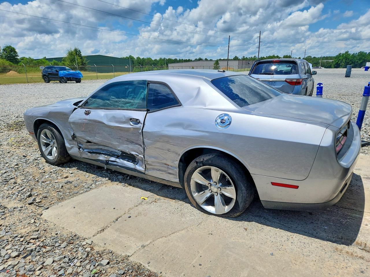 2015 Dodge Challenger Sxt - zdjęcie 2