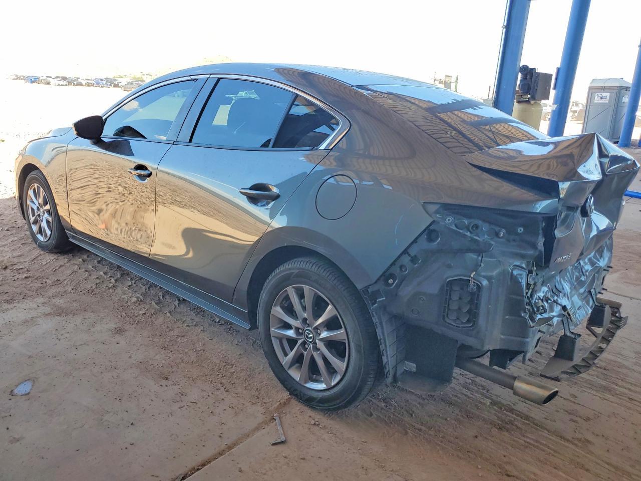 2022 Mazda 3 Select - zdjęcie 2