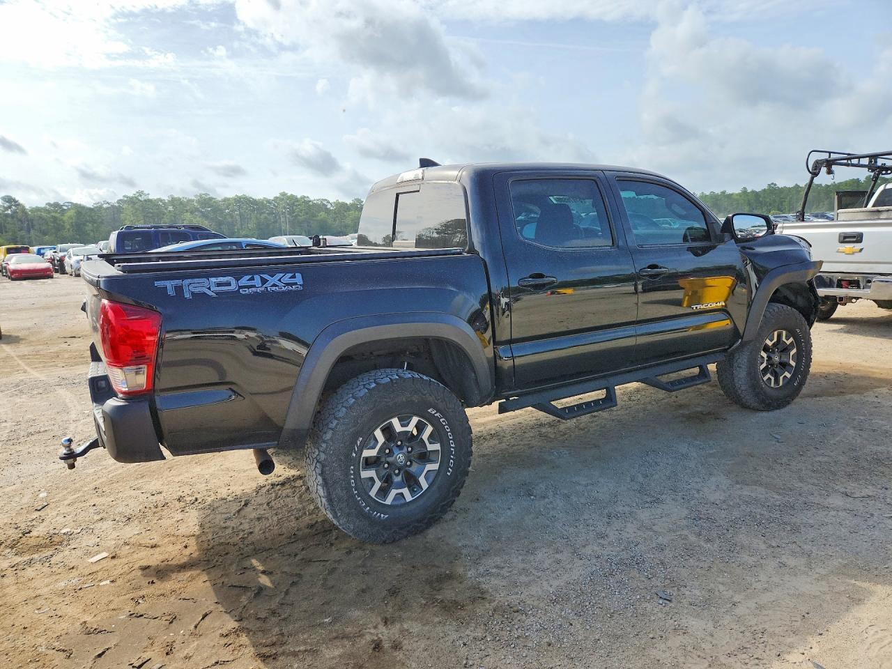 2017 Toyota Tacoma Trd Off-Road - zdjęcie 3