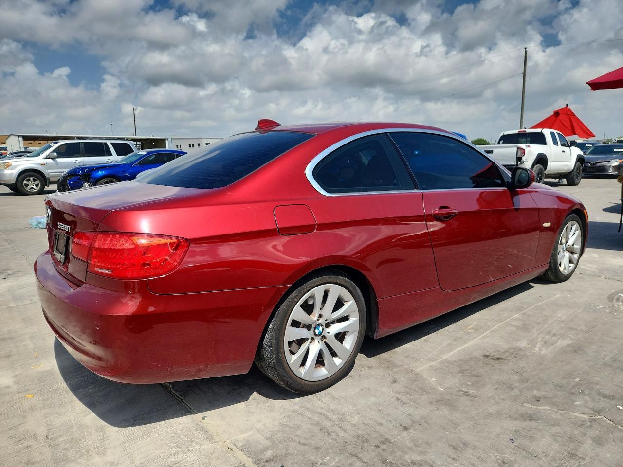 2013 BMW 328 I - zdjęcie 3