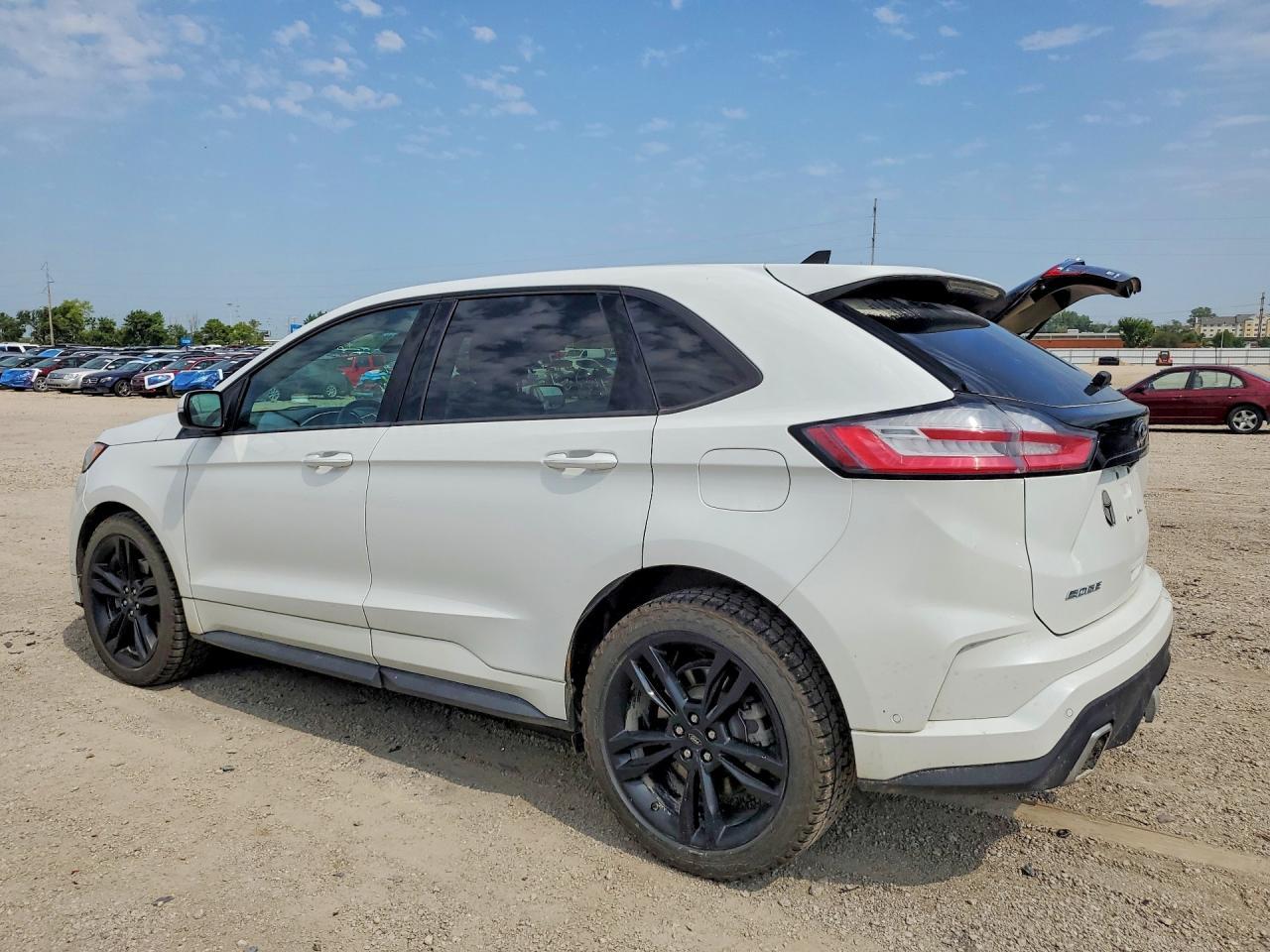 2020 Ford Edge St - zdjęcie 2