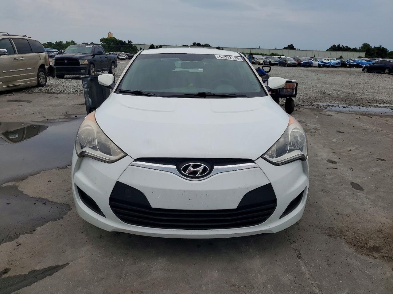 2016 Hyundai Veloster Base - zdjęcie 5
