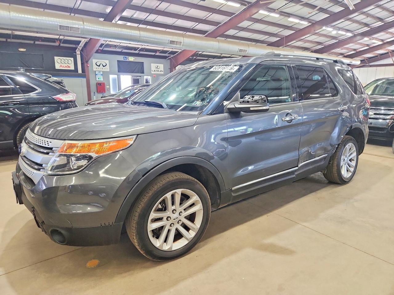 2015 Ford Explorer Xlt - zdjęcie główne