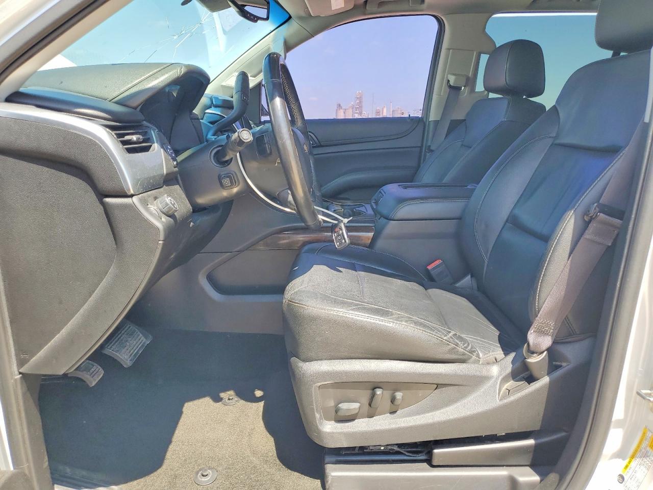 2017 Chevrolet Tahoe C1500 Lt - zdjęcie 7