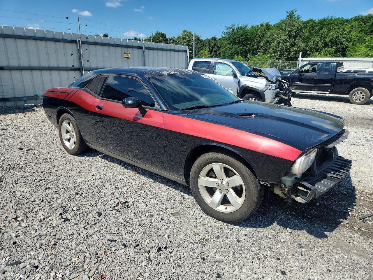 2014 Dodge Challenger Sxt - zdjęcie 4