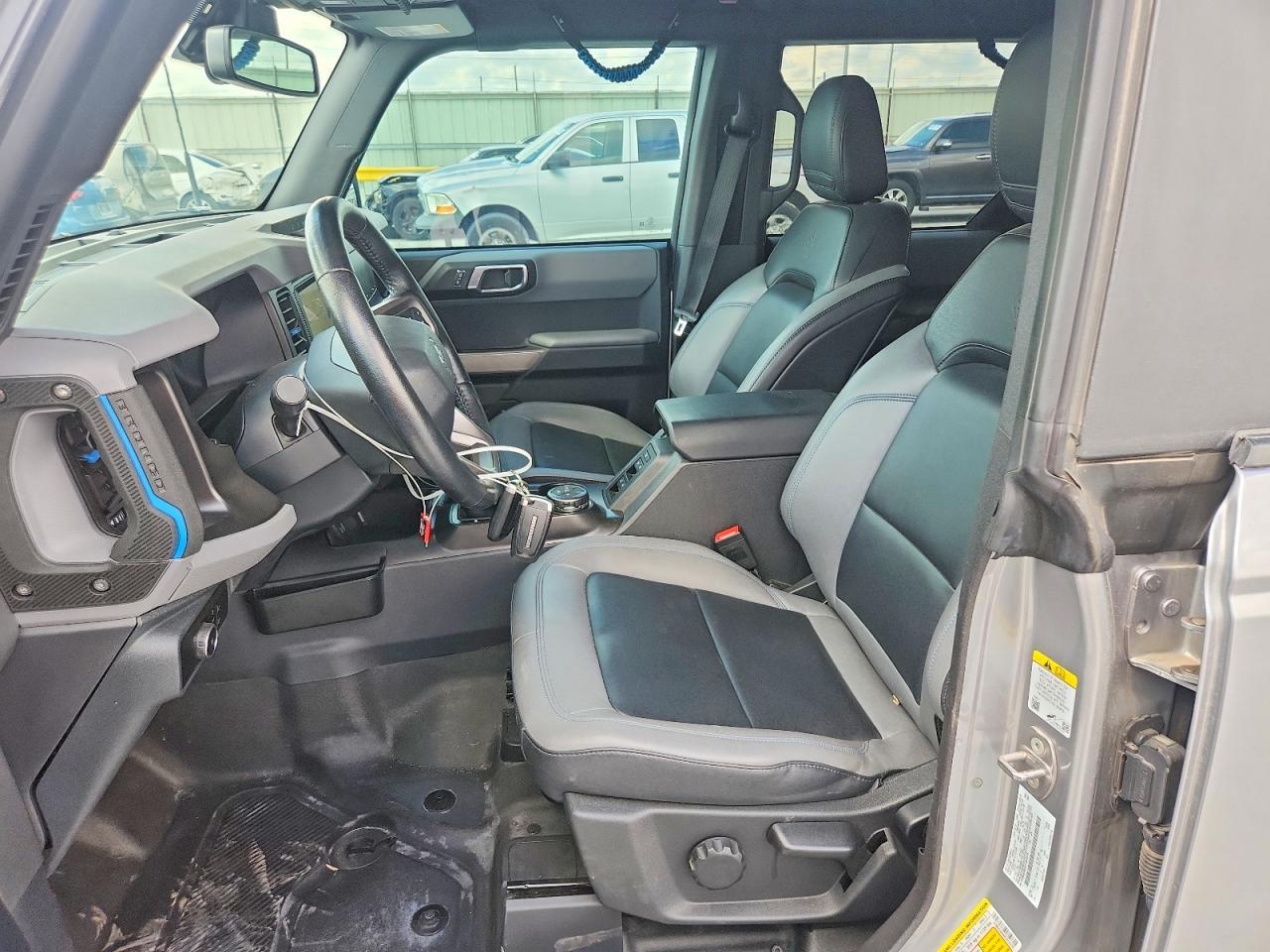 2023 Ford Bronco Black Diamond - zdjęcie 7