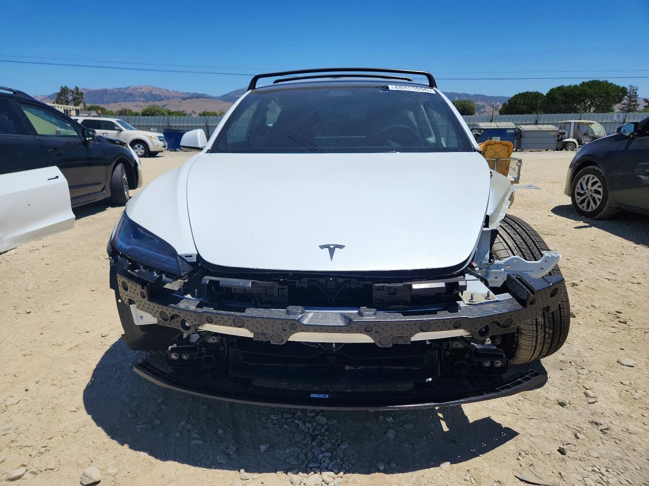 2026 Tesla Model 3 - zdjęcie 5