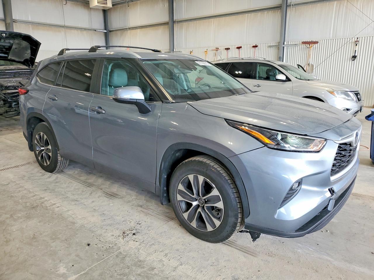 2023 Toyota Highlander Sport - zdjęcie 4