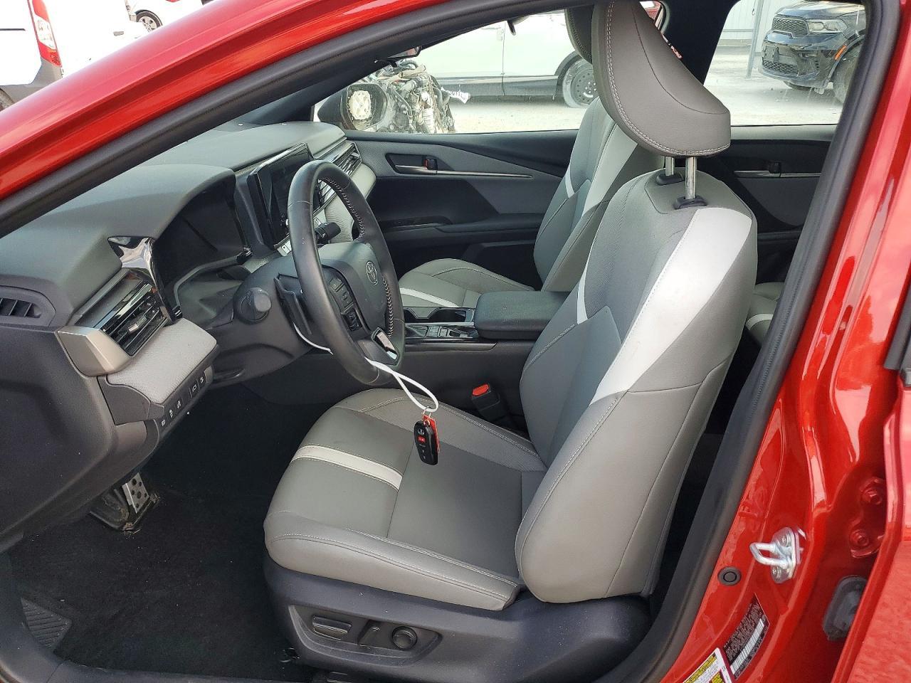 2026 Toyota Camry Se - zdjęcie 7