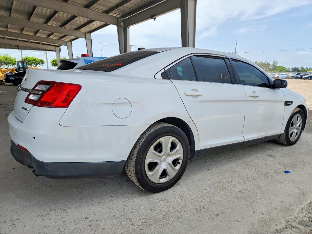 2013 Ford Taurus Police Interceptor - zdjęcie 3