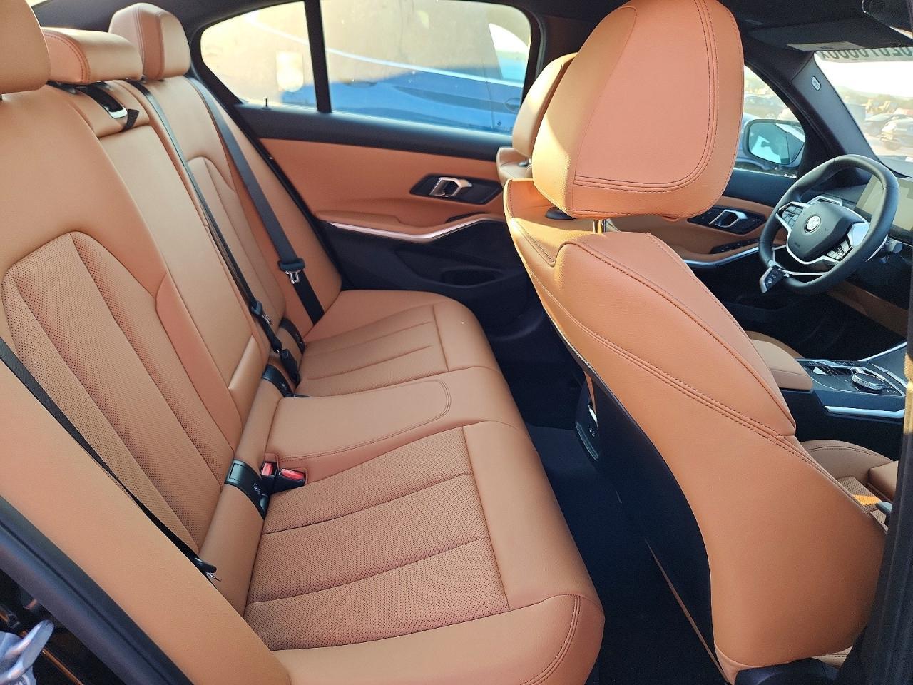 2026 BMW Seria 3 330i - zdjęcie 10