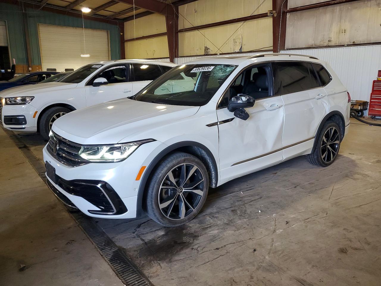2023 Volkswagen Tiguan Sel R-Line Black - zdjęcie główne