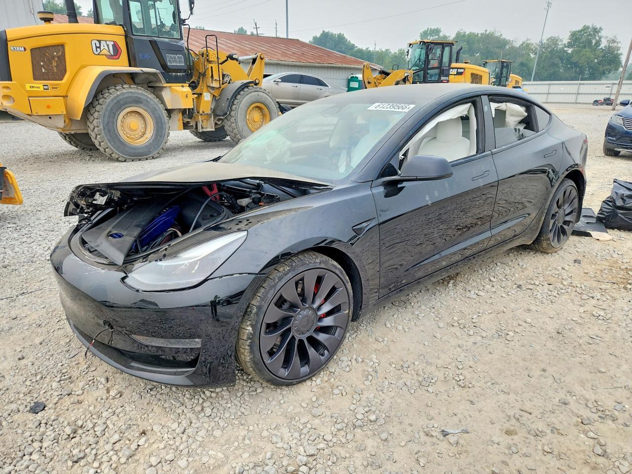 2022 Tesla Model 3 - zdjęcie główne