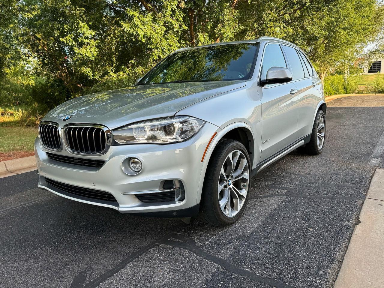 2017 BMW X5 xDrive35I - zdjęcie 2