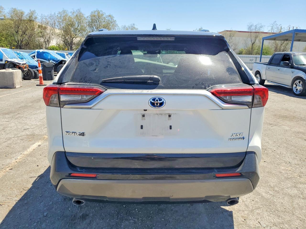 2020 Toyota Rav4 Xse - zdjęcie 6