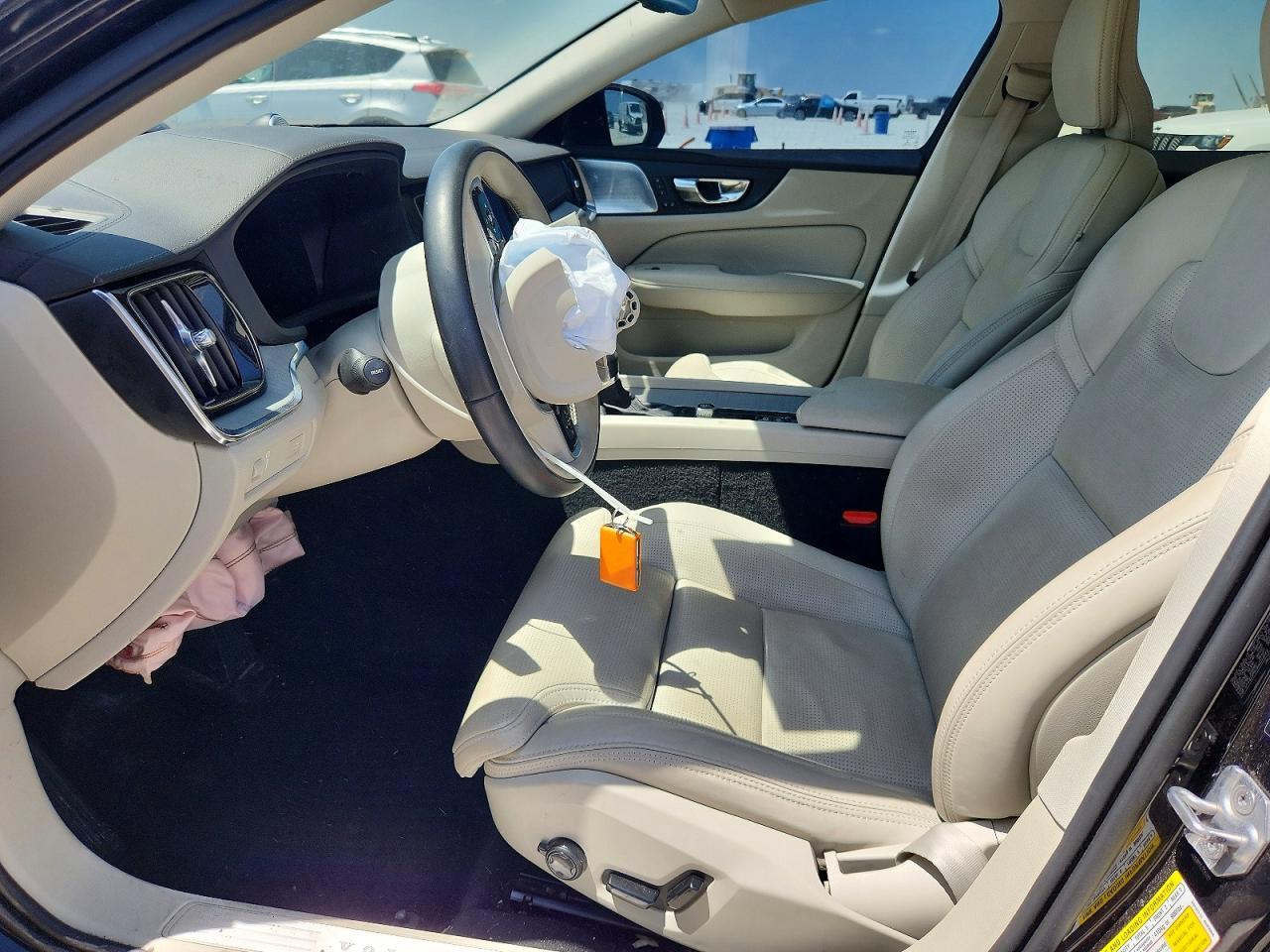 2021 Volvo V60 Cross Country T5 Momentum - zdjęcie 7