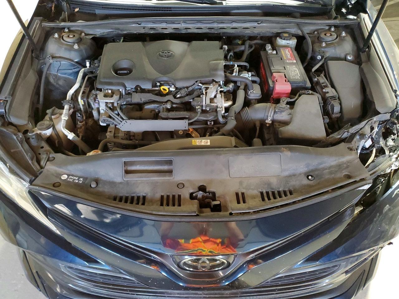 2018 Toyota Camry Le - zdjęcie 11