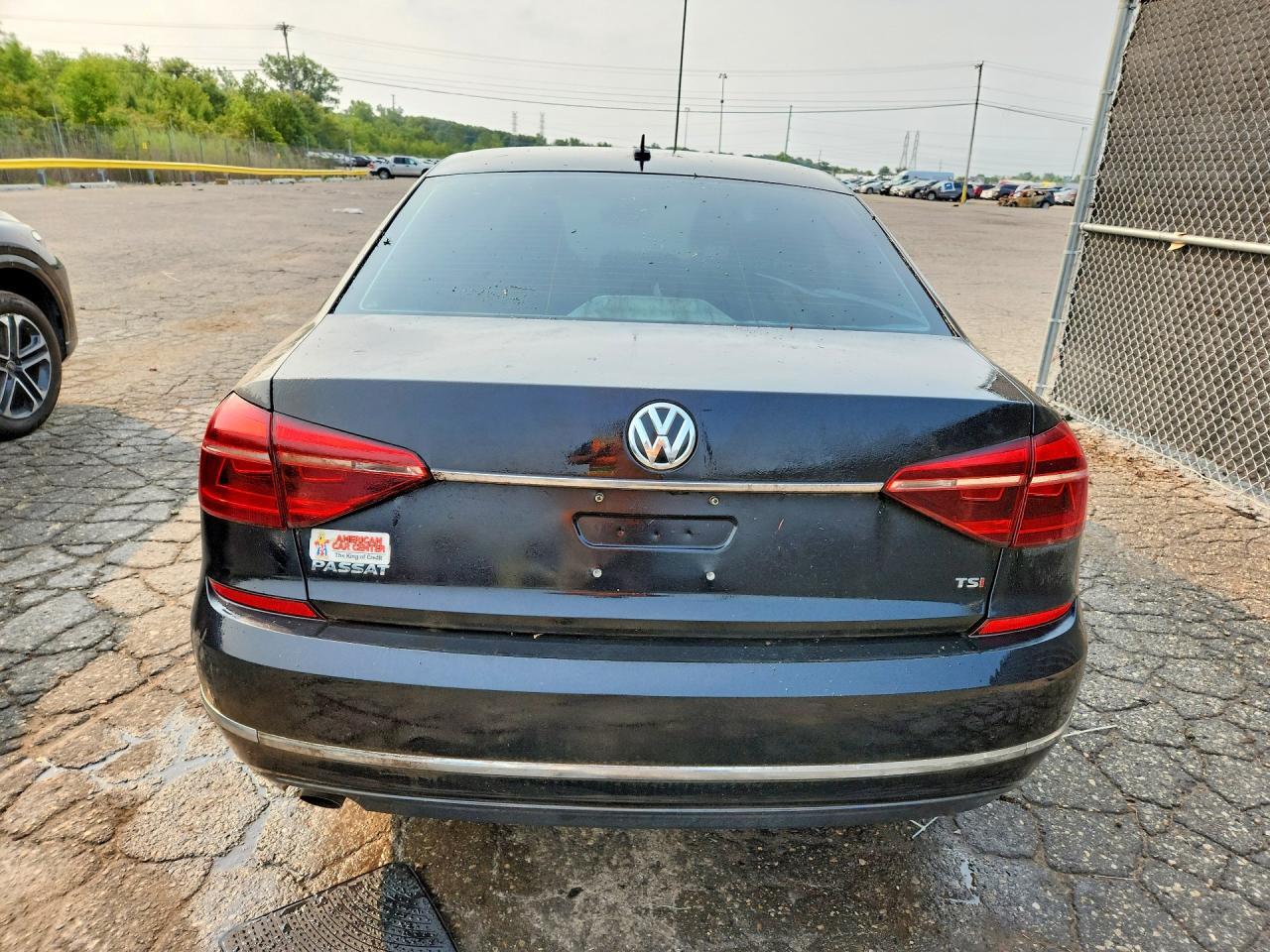 2017 Volkswagen Passat S - zdjęcie 6
