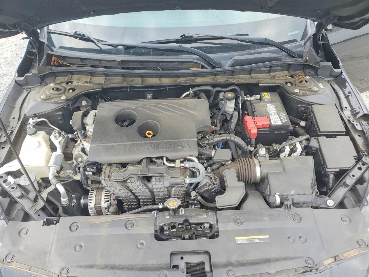 2020 Nissan Altima Sr - zdjęcie 11