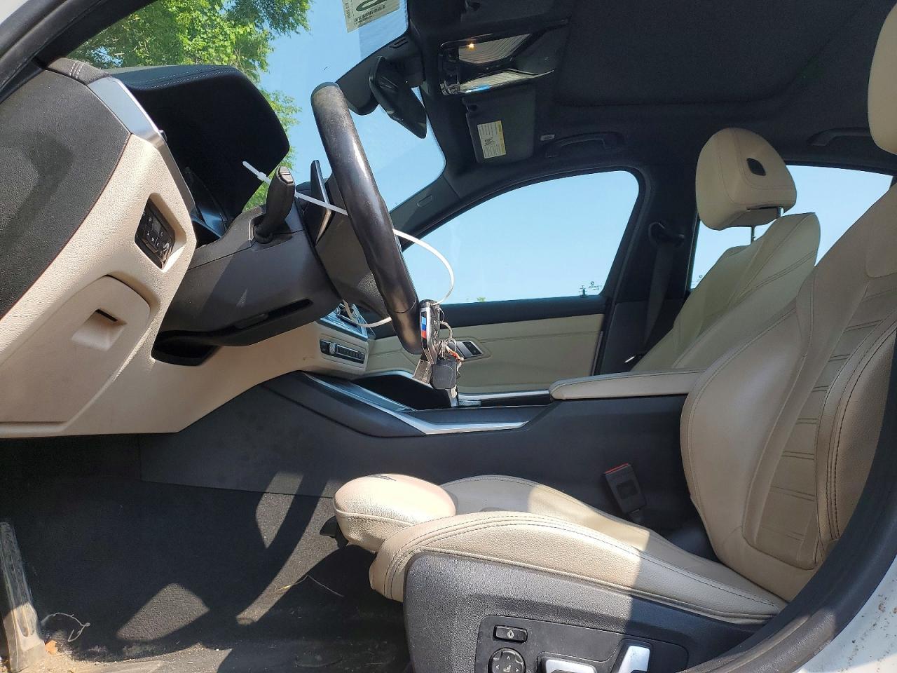 2021 BMW 330Xi - zdjęcie 7