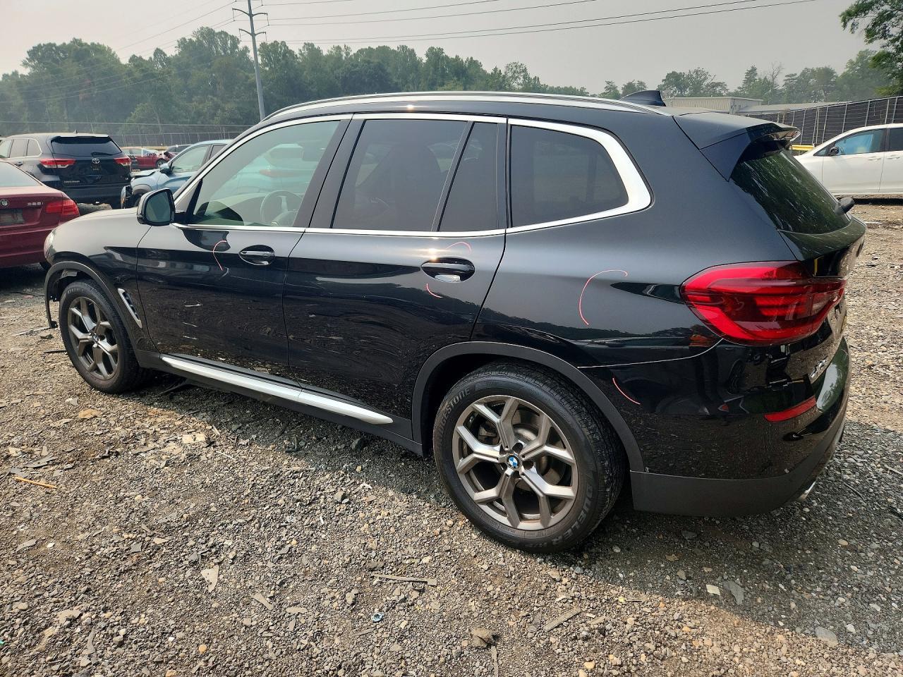 2021 BMW X3 xDrive30I - zdjęcie 2