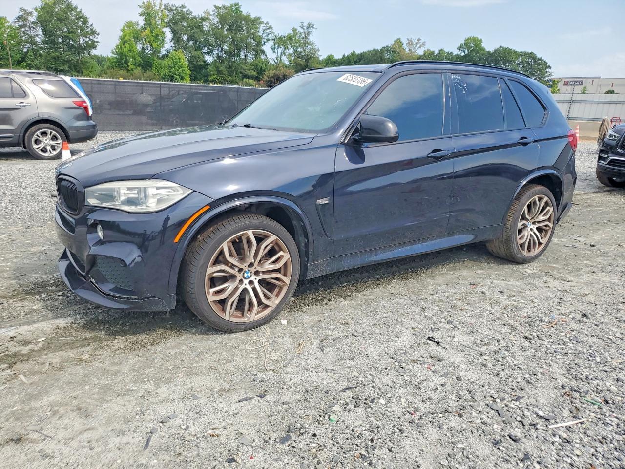 2015 BMW X5 xDrive50I - zdjęcie główne