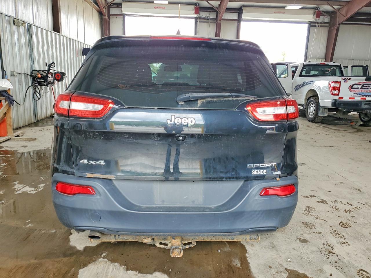 2014 Jeep Cherokee Sport - zdjęcie 6