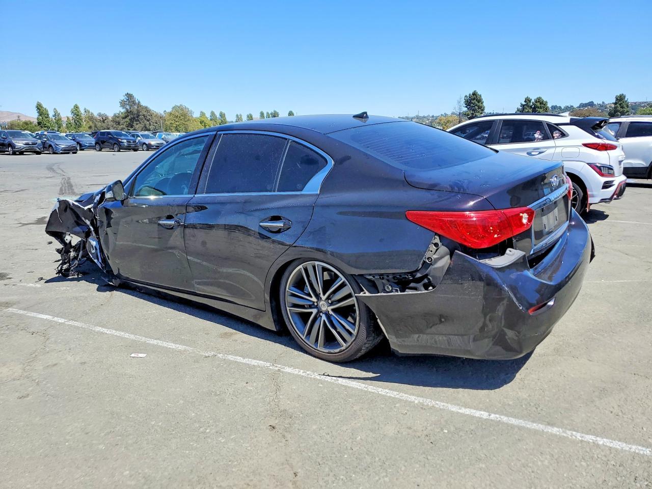 2014 Infiniti Q50 Hybrid Sport - zdjęcie 2