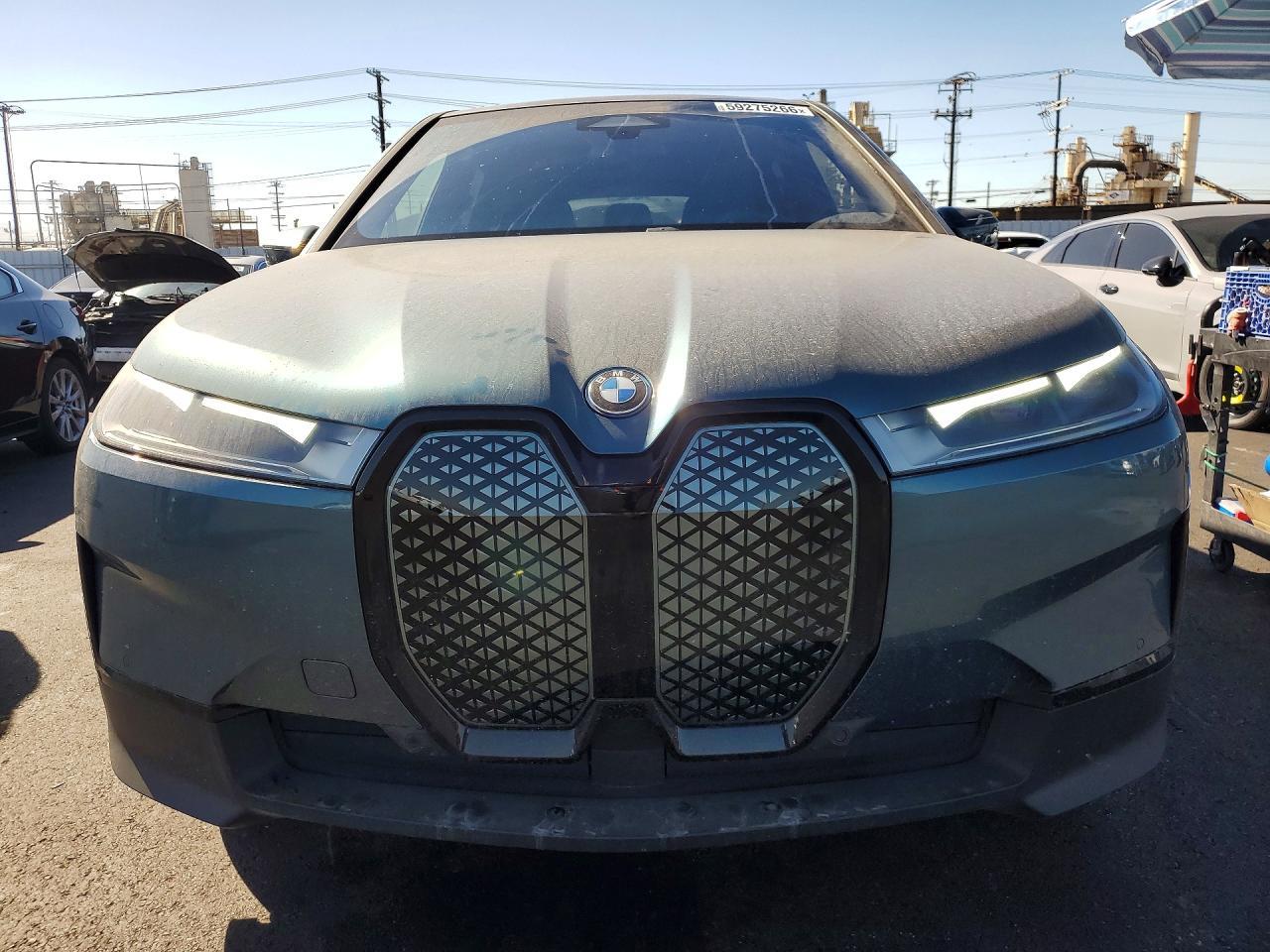 2025 BMW Ix xDrive50 - zdjęcie 5