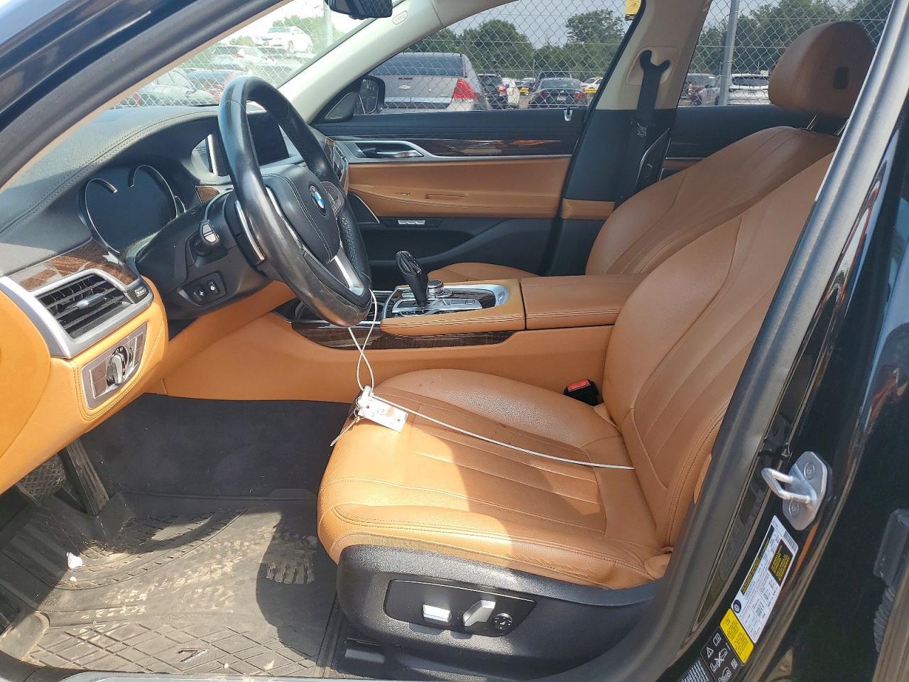 2018 BMW 740 Xi - zdjęcie 7