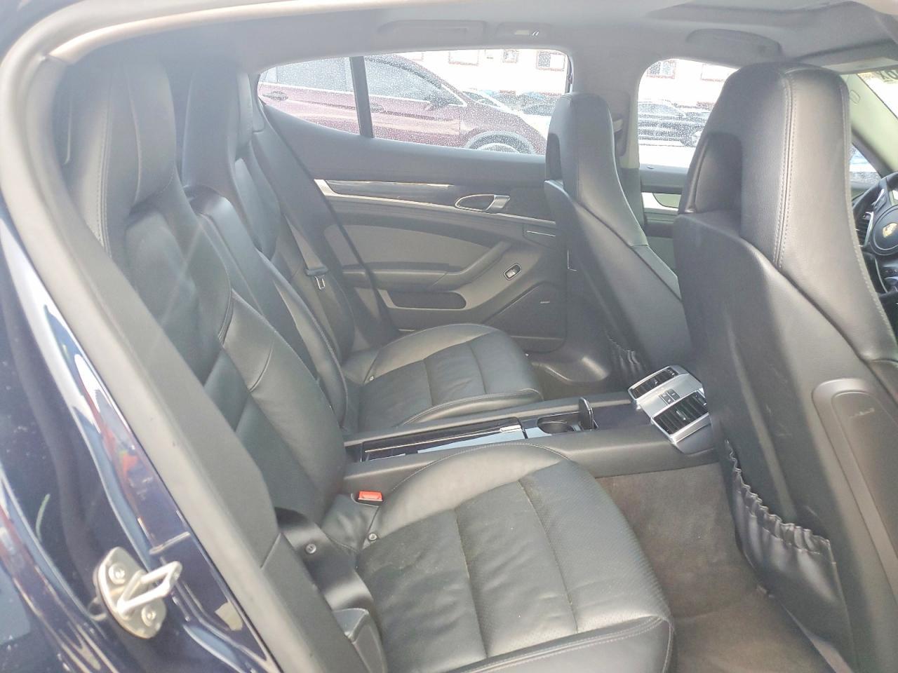 2016 Porsche Panamera 2 - zdjęcie 10