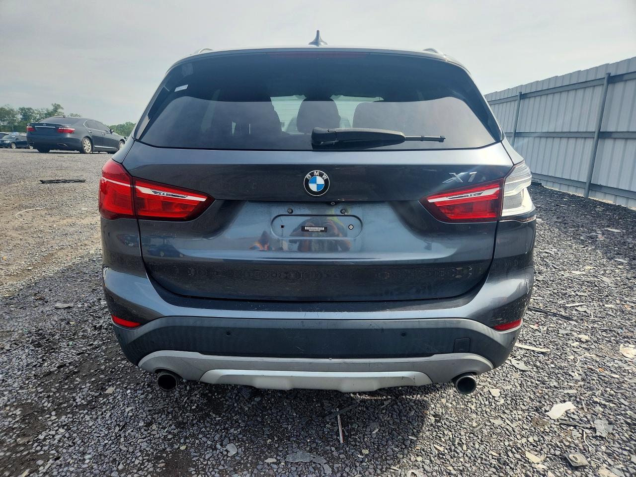 2017 BMW X1 xDrive28I - zdjęcie 6