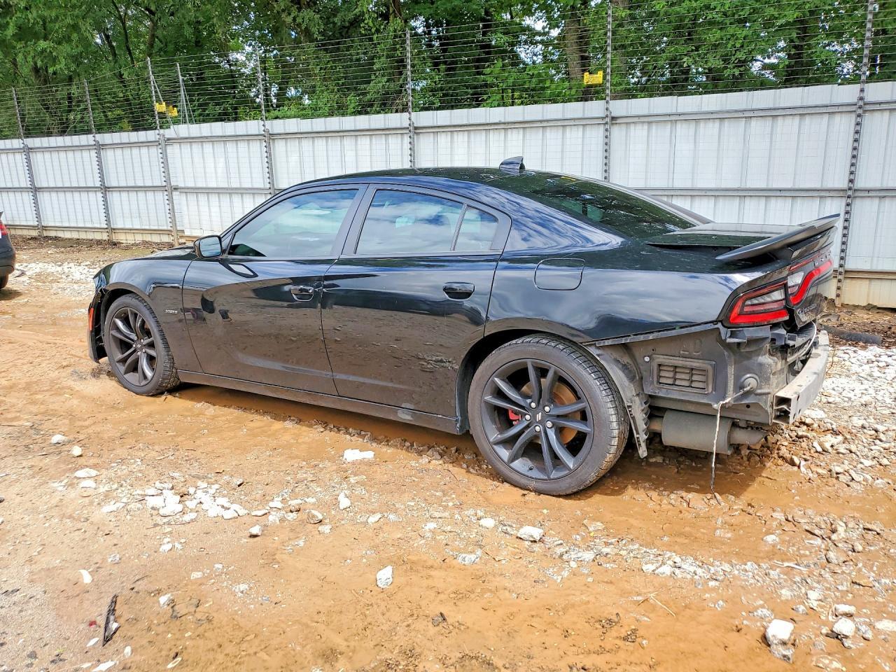 2017 Dodge Charger R/T - zdjęcie 2